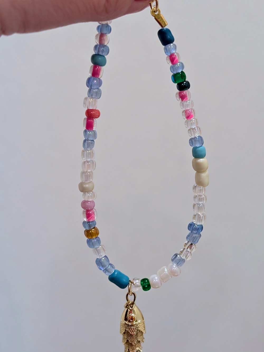 Gold Fish Charm Beaded Bracelet - Multicolor - Picture 4 of 4